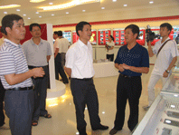 南平市委副書記黃福清、市委常委統(tǒng)戰(zhàn)部部長黃健平一行視察虹潤公司